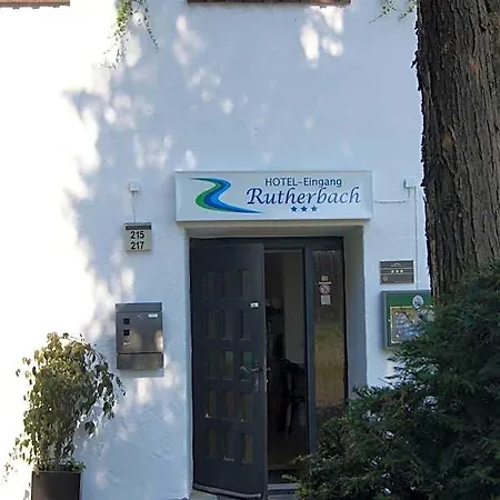 Rutherbach ホテル 3*
